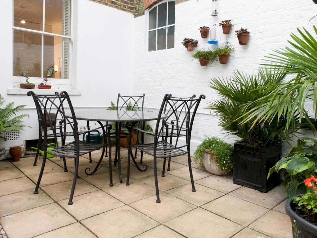 Pass The Keys Garden Apartment In Stockwell Londýn Exteriér fotografie